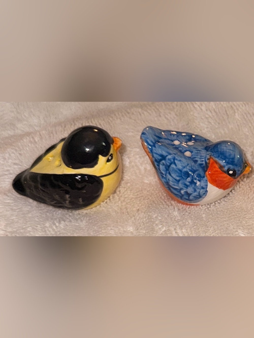 4 Super Cute, Colorful & Mini Vintage Ceramic Bird Salt & Pepper Shakers 🦜